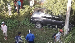 Tìm kiếm, vây bắt người lái ô tô lao xuống vực sau khi vượt qua 3 chốt CSGT