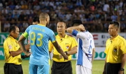 Bầu Đức làm căng, trọng tài bắt ép HAGL bị 'cấm cửa' mùa V-League