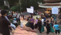 Ban quản lý: Không có việc cả trăm người tranh cướp đồ cúng ở sân chùa Hương