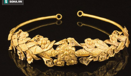 Cất vương miện vàng dưới gầm giường, cả thập kỷ sau mới nhận ra giá trị khổng lồ đằng sau