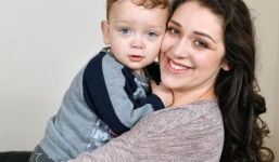 Vỡ ối khi mới 18 tuần, thai nhi chỉ có 1\% cơ hội sống sót, mẹ bầu đã làm cách này để cứu con