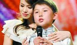 Cậu bé Uudam 'gặp mẹ trong mơ' từng gây sốt cả châu Á 7 năm trước bây giờ ra sao?