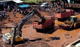 Mưa lớn làm vỡ đập ở Kenya, ít nhất 47 người thiệt mạng