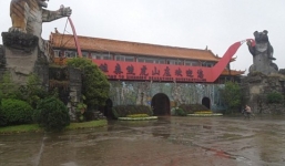 Trung Quốc: Hổ vồ chết người ở khu nuôi dưỡng động vật hoang dã