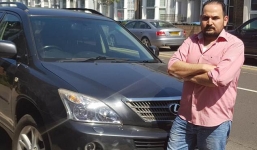 Người đàn ông tức tối vì bị vợ nghi ngoại tình khi thấy có đồ lạ trong xe hơi, cuối cùng phát hiện ra thủ phạm bất ngờ