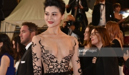 Sự thật bẽ bàng về tấm vé tới Cannes của mỹ nhân Trung Quốc gây 'nhức mắt' tại thảm đỏ