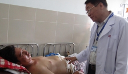 Nam thanh niên bị tắc ruột vì ăn nấm đông cô