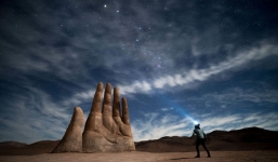 Phát hiện 'bàn tay Phật Tổ Như Lai thu phục Tôn Ngộ Không' nhưng không nằm ở Trung Quốc!