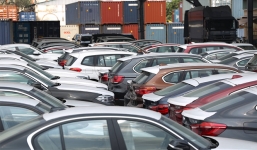 Bí ẩn về chủ của lô hàng 256 ô tô BMW bị 'bỏ quên' ở cảng