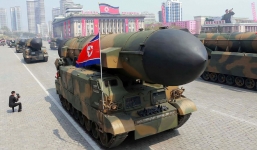 Cố vấn an ninh quốc gia Mỹ đòi Triều Tiên chuyển toàn bộ vũ khí hạt nhân về đất Mỹ