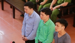 Xử vụ chạy thận khiến 8 người chết: Cựu Giám đốc BVĐK Hòa Bình tiếp tục vắng mặt