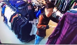 Truy tìm nam thanh niên vờ gửi lại quần đùi ở shop quần áo để trộm xe Liberty