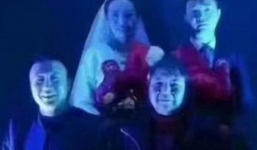 Sốc toàn tập trước bộ ảnh cưới không khác gì đám ma