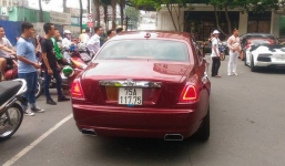 Đại gia Huế tậu siêu xe biển ngũ quý 1 hơn 11 tỷ đồng