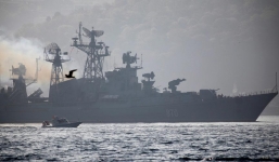 Putin điều chiến hạm tên lửa áp sát, bảo vệ Syria