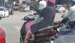 Hai chị ninja vác 'súng AK' tung hoành giữa đường phố Hà Nội