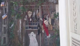 Căn nhà có hệ thống chống trộm số 1 vịnh Bắc bộ, không ai dám tới gần chứ đừng nói là đột nhập