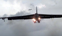 Máy bay B-52 Mỹ bất ngờ đổi hướng khi Triều Tiên dọa hủy cuộc gặp Mỹ-Triều