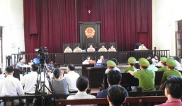 Xét xử vụ chạy thận: Người nhà nạn nhân bác thông tin BVĐK Hòa Bình hỗ trợ 20 triệu đồng