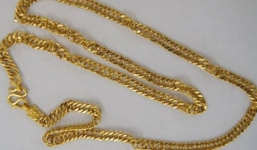 Vợ của một Phó Bí thư Tỉnh ủy bị giật dây chuyền