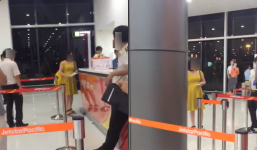 Vietjet lên tiếng khi bị nữ hành khách chửi: 'Chúng… không phải con người”