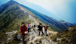 Trekking cung đường đẹp nhất Việt Nam Tà Năng - Phan Dũng: Bà mẹ trẻ kể lại giây phút đối mặt với cái chết