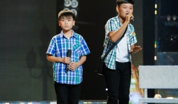 Tuyệt đỉnh song ca nhí 2018 tập 9: Cậu bé bán kẹo kéo Tèo Em khiến Dương Triệu Vũ xúc động