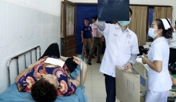 Lật xe khách tại Lào, 14 người Việt bị thương