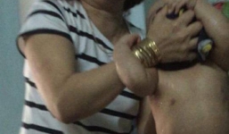 Vụ bạo hành ở Đà Nẵng: Tiết lộ sốc của em bé chứng kiến bảo mẫu dùng muỗng đánh vào miệng trẻ mầm non