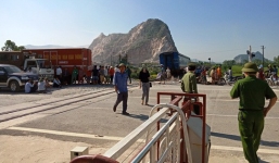 Mới nhất vụ lật tàu ở Thanh Hóa: Tạm đình chỉ 2 nhân viên gác đường ngang