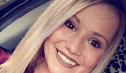 Bị bạn trai cũ tống tiền chuyện xấu hổ của bản thân, cô gái thông minh lật ngược tình thế