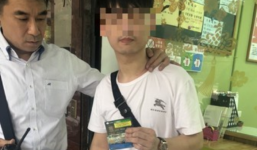 Trung Quốc: Vừa nhìn thấy nữ cảnh sát xinh đẹp, tên tội phạm lập tức nhận tội và hỏi xin số làm quen