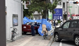 Cụ bà 90 tuổi lao xe vào đám đông làm 1 người thiệt mạng, 3 người bị thương