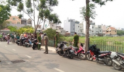 TP HCM: Đang ngồi trong nhà, hốt hoảng thấy lợn rừng tha cháu bé sơ sinh chạy qua