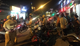 Truy đuổi kẻ cướp, 2 nam thanh niên bị đâm trọng thương trên phố Sài Gòn