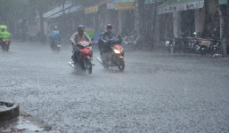 Dự báo thời tiết 30/5: Nam Bộ mưa to, nguy cơ lốc xoáy