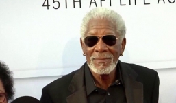 Sự nghiệp 80 năm tiêu tan vì cáo buộc quấy rối tình dục, Morgan Freeman yêu cầu được xin lỗi