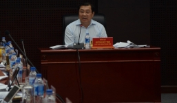 Chủ tịch Đà Nẵng: 'Tài xế của tôi thấy cán bộ quy tắc lấy hàng của dân không trả tiền'