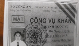 Bị bắt vì chạy quá tốc độ, người đàn ông đưa thẻ giả cán bộ Tổng cục Phản gián dọa CSGT