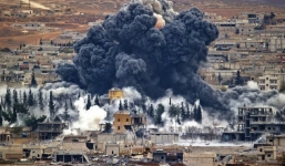 Nóng: Liên quân Mỹ lại bất ngờ không kích vào khu dân cư của Syria