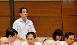 ĐBQH: Đường của ta từ 700 tỷ-1.000 tỷ/km nhưng 2-3 năm xuống cấp