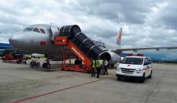 Hành khách ngất xỉu, máy bay Hà Nội đi Đà Lạt hạ cánh khẩn cấp từ độ cao 10.000 mét