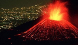 Núi lửa phun trào đáng sợ như vậy nhưng tại sao nhiều người vẫn chọn ở ngay gần chúng