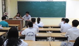 Sáng nay, gần 95.000 thí sinh Hà Nội bắt đầu thi lớp 10