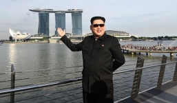 Người đóng giả Kim Jong-un bị giữ ở sân bay Singapore