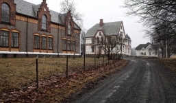 Cuộc sống trong nhà tù kỳ lạ nhất thế giới: Tù nhân thoải mái tắm nắng, tập gym và được nhận 'lương' hàng tháng