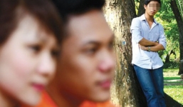 Dùng kế bẩn trả thù bồ của mẹ, chàng trai nhận ngay lời khuyên chí tình