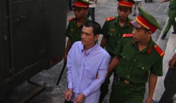 Kẻ buôn lậu cùng đồng bọn truy đuổi đội Quản lý thị trường khiến 1 cán bộ tử vong