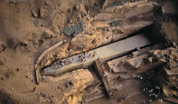 Tấm bia đá bí ẩn ở Trung Quốc: Nặng hơn 31.000 tấn, cao gần bằng tượng Nữ thần Tự Do