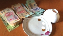 Đội phó Đội CSGT vừa gửi đơn xin thôi việc thì bị bắt tại chiếu bạc